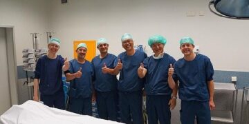 Organ Naklinde Türk cerrahların başarısı