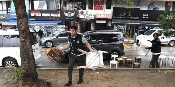Osmangazi Belediyesi işgallere göz açtırmıyor