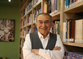 Prof. Dr. Nevzat Tarhan: “En iyi antidepresan karşılıksız iyilik yapmak!”