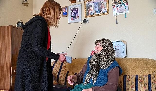 Selçuklu Belediyesi “Evde Yaşlı Bakım Hizmeti” ile Örnek Olmaya Devam Ediyor