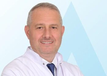 Şiddetli kalça ağrısına kalıcı yöntem: Kalça protezi