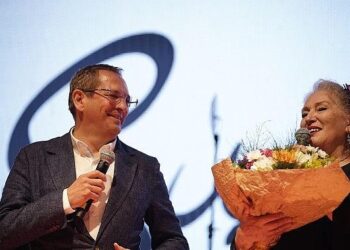 Suzan Kardeş ve Ege’den Hasat Coşkusu!