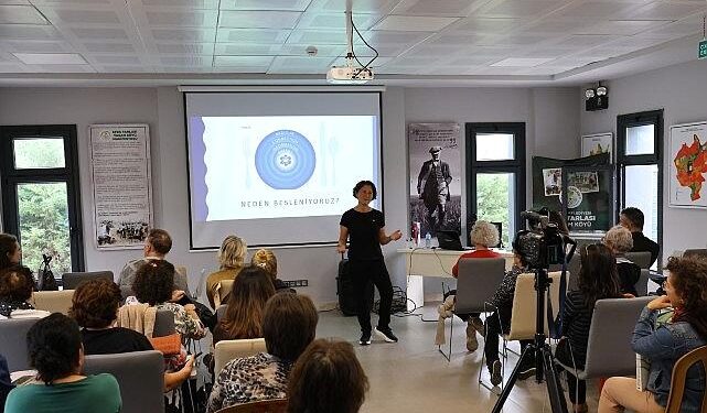 Temiz Gıdalarla Sağlıklı Yaşam: Efes Tarlası Yaşam Köyü’nde Fonksiyonel Beslenme Söyleşisi