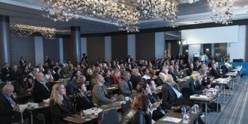 Türk Göz Doktorları Cerrahide Dünyaya Öncü Oluyor