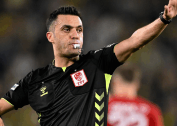 Türkiye’nin gözü bu maçlarda! İşte dev derbileri yönetecek hakemler