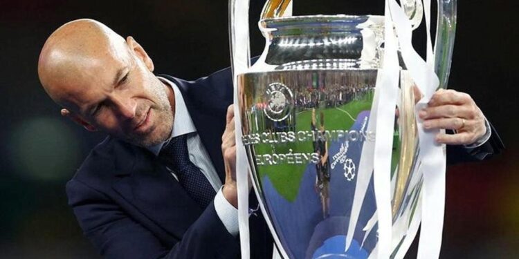 Zinedine Zidane hangi takımda çalışmak istediğini açıkladı