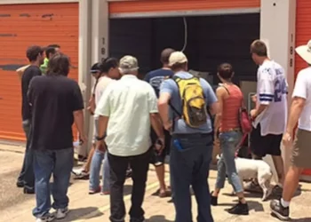 500 dolarlık depo, 7.5 milyon dolarlık servet çıkardı