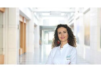 Ağız kokusuna yol açan 6 neden