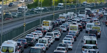 Araç sahiplerine güzel haber! Akaryakıta çifte indirim gelebilir