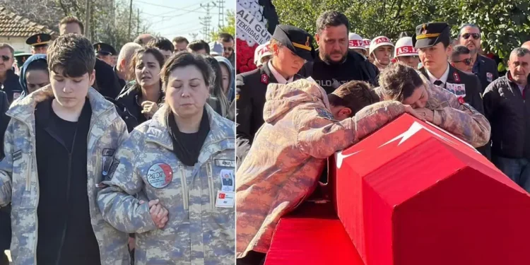 Babaya son veda! Anne ve oğlu, şehidi parkasıyla uğurladı