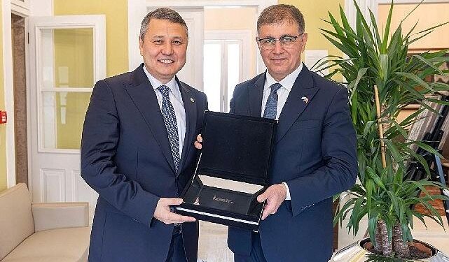 Başkan Tugay Kazakistan heyetini ağırladı