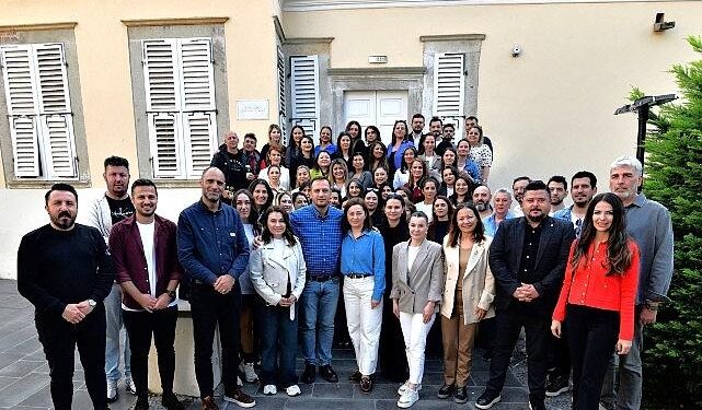 Bornova Belediyesi’nden anlamlı 24 Kasım buluşması