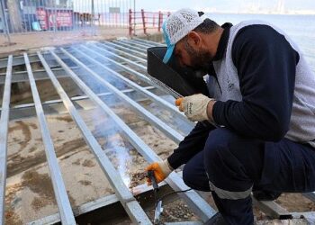 Değirmendere sahiline yeni yaya geçiş köprüsü