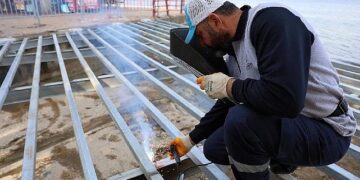 Değirmendere sahiline yeni yaya geçiş köprüsü