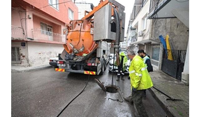 Ekipler 24 saat sahada