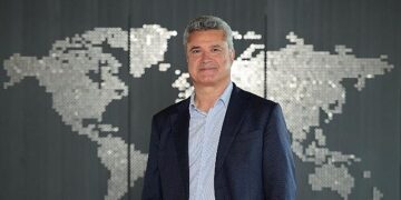 EY, 2025 küresel gelirini 53,2 milyar dolar olarak açıkladı