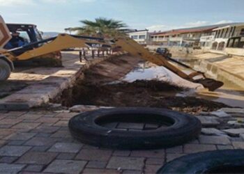 Foça’da rekor yağış sonrası dere temizliği ve alt yapı çalışmaları hız kazandı