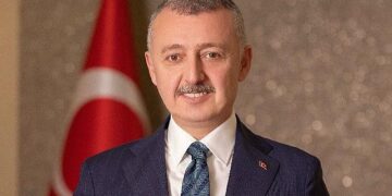 “Geleceğimiz öğretmenlerimizin yüreğinde saklıdır”