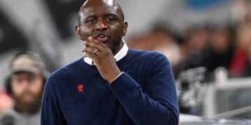 Genoa, Patrick Vieira ile yollarını ayırdı