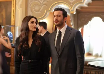 Hande Erçel ve Barış Arduç’un dizisinde büyük prodüksiyon hatası