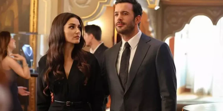 Hande Erçel ve Barış Arduç’un dizisinde büyük prodüksiyon hatası