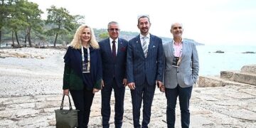 İş dünyası Kemer’de bir araya geldi