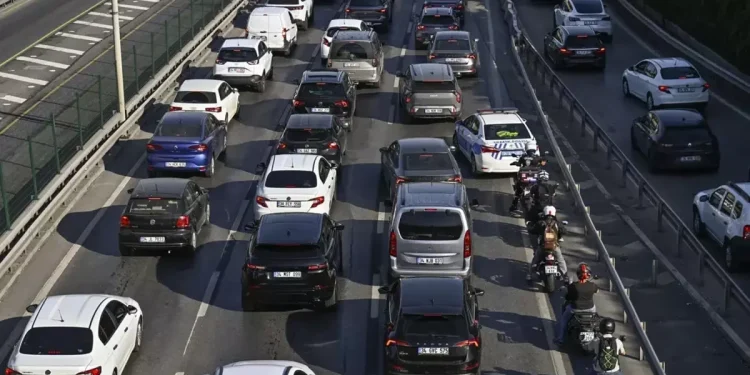 İstanbul trafiğinde kritik düzenleme! 84 noktada hız limitleri değişti