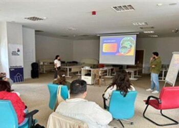 İzmir’de gençlere belediye çalışmaları hakkında eğitim