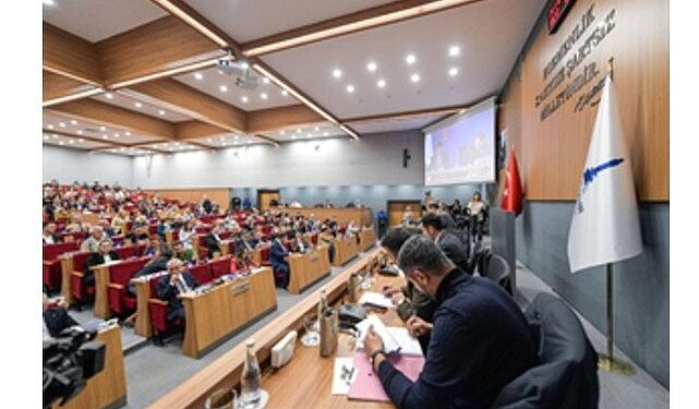 İzmir’deki vapur iskeleleri yenilenecek