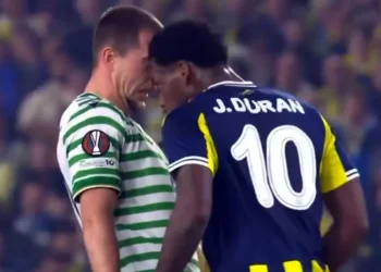 Jhon Duran’ın rakibine neden kafa attığı ortaya çıktı