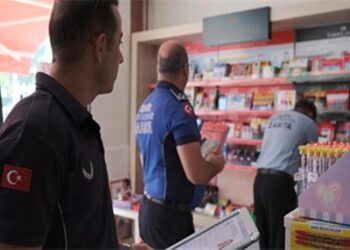 Kantin ve kırtasiyecilerde hem hijyen hem de etiket kontrolü