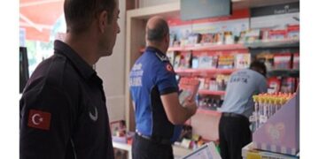 Kantin ve kırtasiyecilerde hem hijyen hem de etiket kontrolü