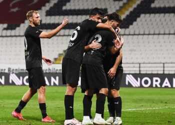 Manisa FK 6 maç sonra güldü!