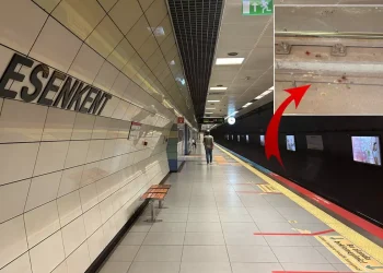 Metroda Şok Olay Gelen Tren Önüne Atlama Paniği