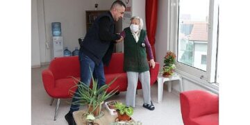 Nilüfer’de huzurevi sakinlerine afet tatbikatı