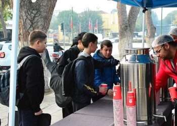 Ödemiş Belediyesi’nden Soğuk Sabahlar İçin Sıcak Dokunuş