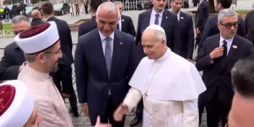 Papa 14. Leo, Sultanahmet Camii’ni Ziyaret Etti