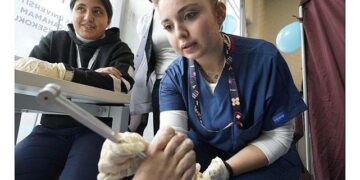 Podoloji Bölümü Öğretim Elemanları ve Öğrencilerinden Dünya Diyabet Günü’nde Tarama Seferberliği