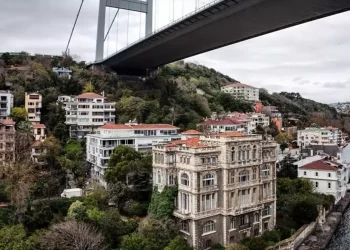 Zeki Paşa Yalısı Satışta