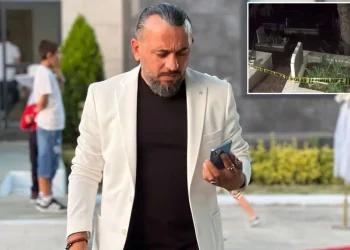 Ünlü iş insanı mezarlıkta asılı halde ölü bulundu