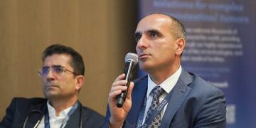 12 ülkeden 34 hekim bu sempozyuma katıldı