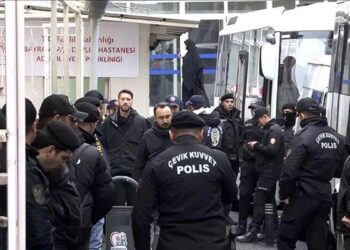 ‘Bahis’ ve ‘Şike’ operasyonunda gözaltına alınanlar adliyeye sevk edildi!