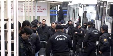 ‘Bahis’ ve ‘Şike’ operasyonunda gözaltına alınanlar adliyeye sevk edildi!