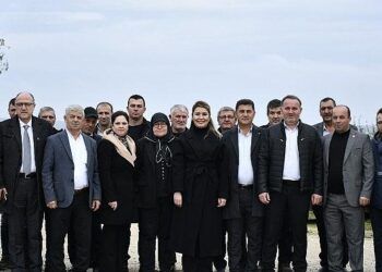 Belediye Başkanı Nergiz Karaağaçlı Öztürk Kooperatif Başkanları ve Temsilcileriyle Bir Araya Geldi