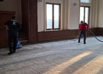 Büyükşehir’den Şekerpınar’daki camiye detaylı temizlik