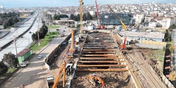 Derince’de iki TBM kuruluma hazırlanıyor