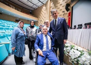 Engelli sorunları ve talepleri İzmir’de masaya yatırıldı