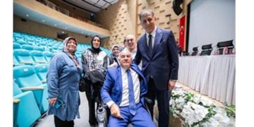 Engelli sorunları ve talepleri İzmir’de masaya yatırıldı