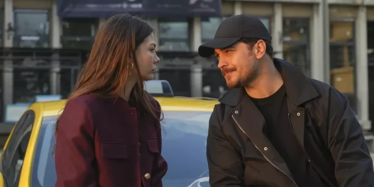 Demet Özdemir ve Çağatay Ulusoy’un Uyumu İzleyiciyi Ekrana Kilitliyor