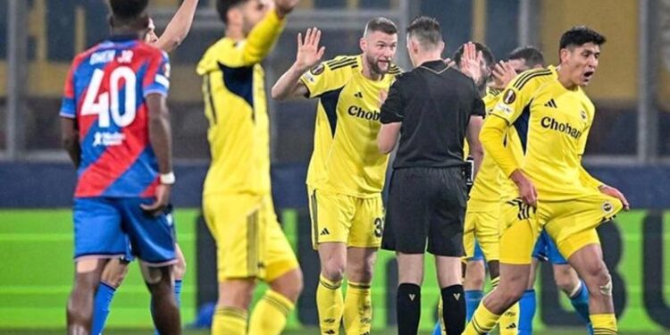 Fenerbahçe’ye UEFA’ya şikayet etmişti: Monaco-Galatasaray maçına atandı